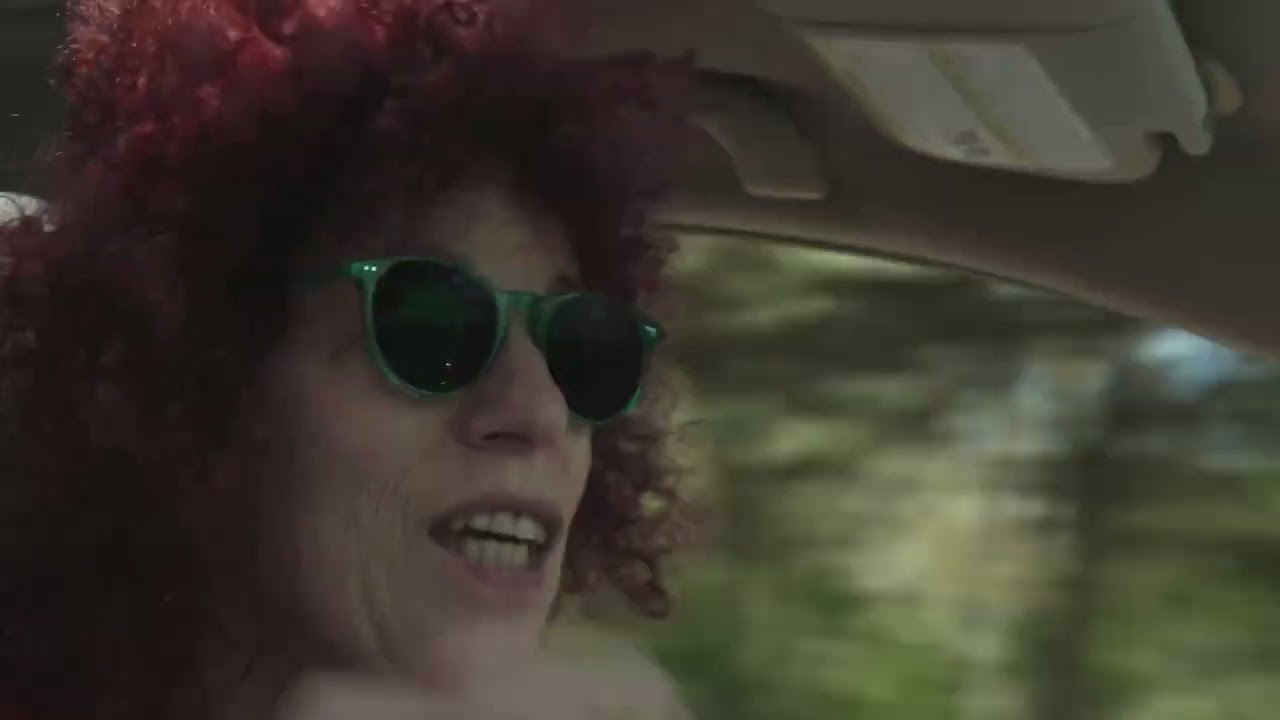 Violizzy - Crazy Roses (Official Video)