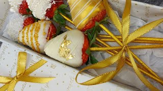 Christmas Strawberry Bouquet with Gold Leaf | Chocolate Covered Strawberries