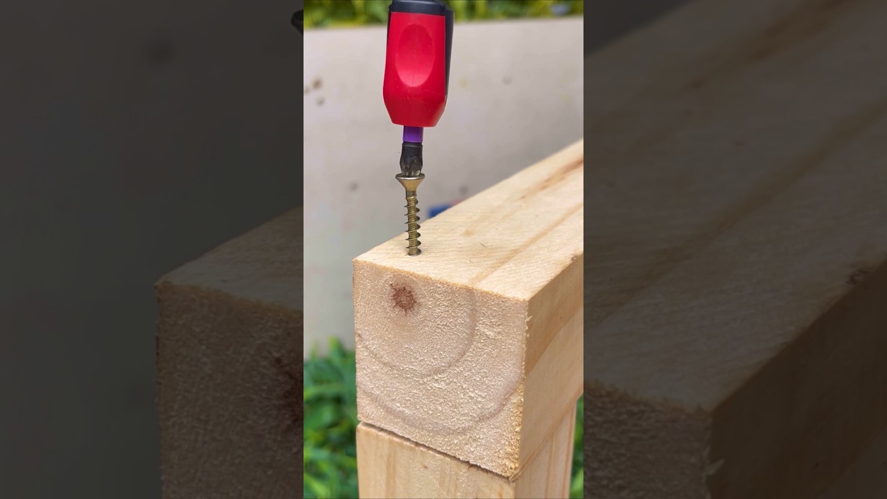 Если вы не знаете этот профессиональный способ соединения двух стропил, вы делаете что-то не так....