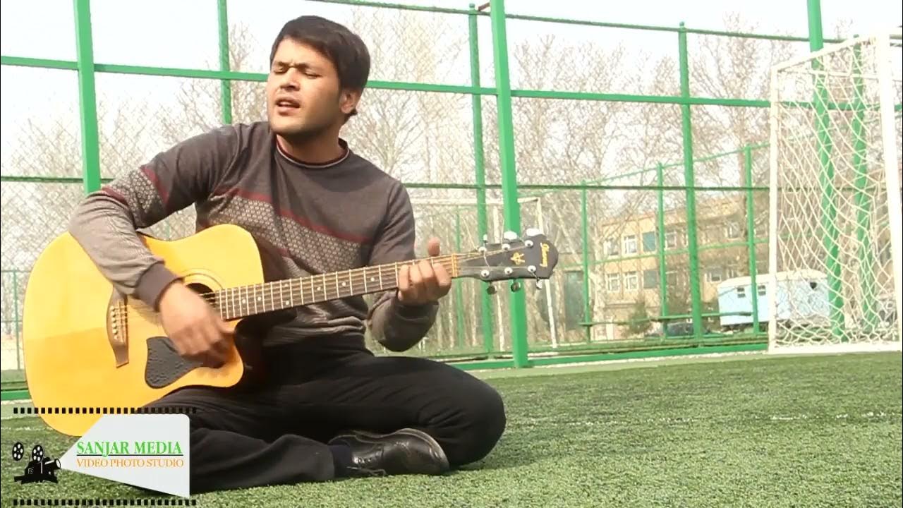 Таджикская гитара. Таджик с гитарой. Самый популярный гитарист в таджикистан. Таджикские гитаристы. Кавказский бой на гитаре.