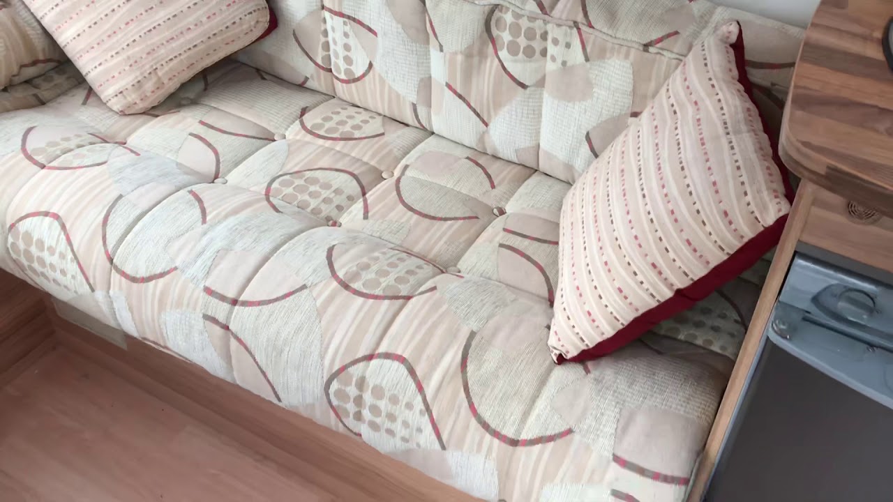 Bailey Orion 430-4  2011 Fixed bed rear washroom lightweight 4 berth touring caravan for sale £8995