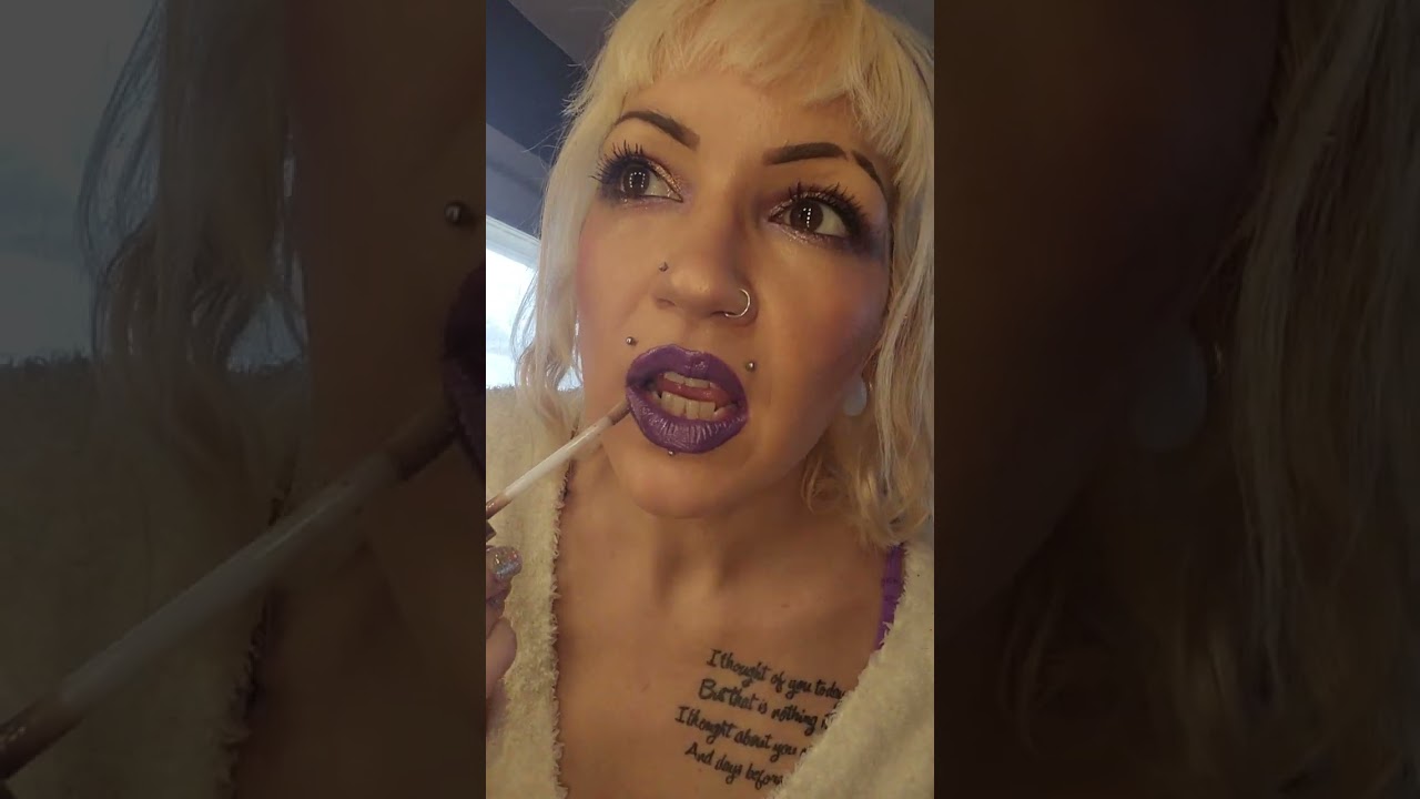 LILAC LACQUER LIPSENSE application!