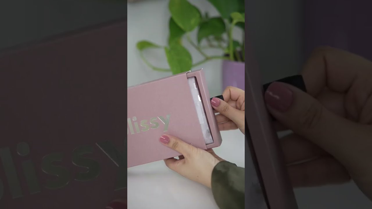 Blissy Silk Pillowcase      ( Link in description ) 