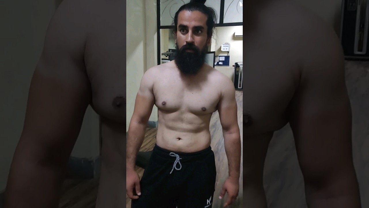 classic beard biceps 😍😍 