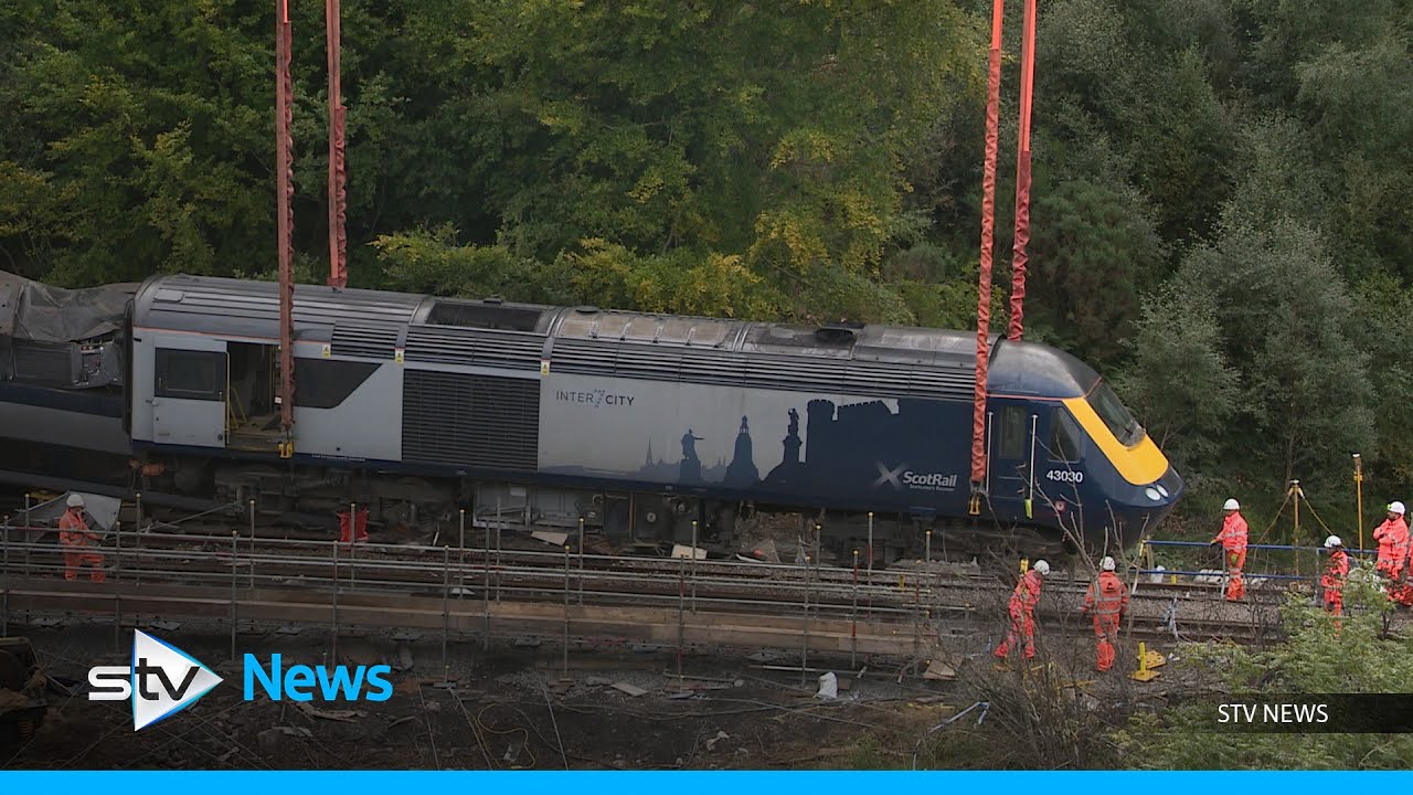 Work to move a derailed train near Stonehaven has started