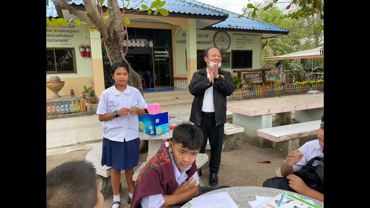 วิชาการศึกษาอิสระฯ | บรรยากาศการทดลองใช้เครื่องมือวิจัย(หนังสืออ่านเพิ่มเติม)