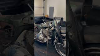 I found a 1960’s Honda in a pile of Junk #allisoncustoms #hondadream #hondamotorcycles #hondabenly