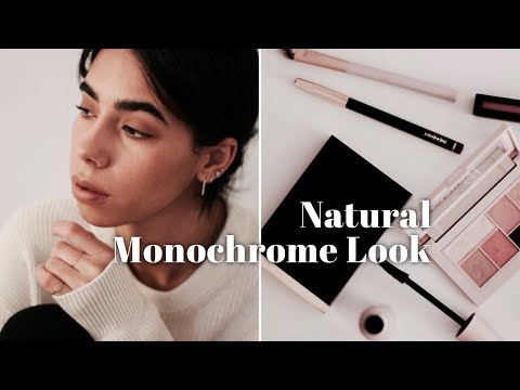 Natural Monochrome Look