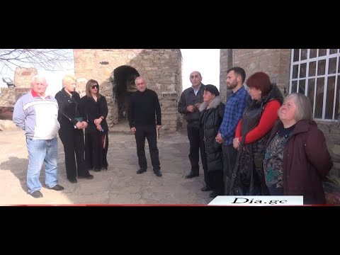 გორში მწერლებმა და პოეტებმა პოეზიის საღამო გამართეს 4.04.2022