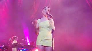 Melike Şahin - Günün Birinde (Konser)