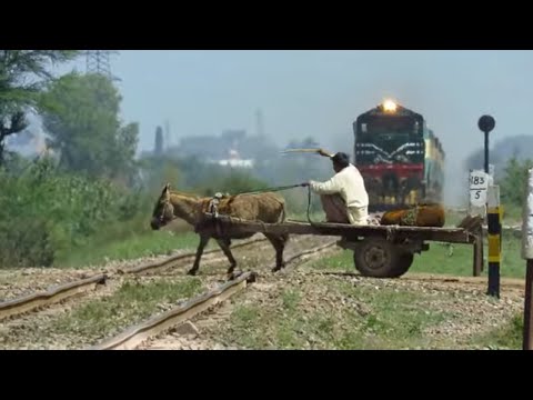 Thumbnail for Super Fast GEU-40 4500HP collection | All 28Dn Shalimar Express | Pakistan Railways