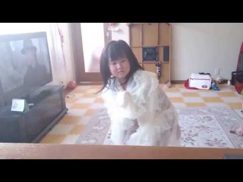 ミュージカル「TRIANGLE」の音楽を聴いて創作ダンスを踊ってみた娘（前編）