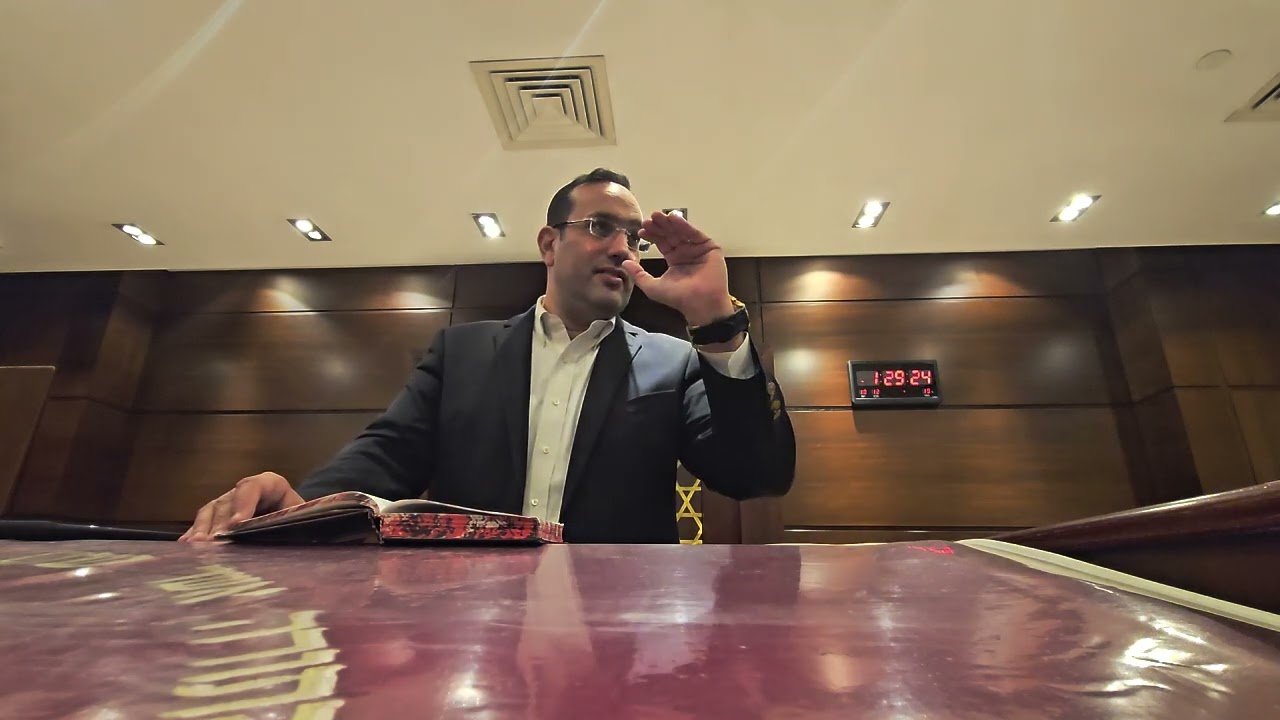 חג חנוכה - המחלוקת של כמות הנרות שמדליקים של בית שמאי ובית הלל