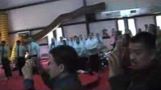 Video thumbnail of "Caminando iba Jesús"