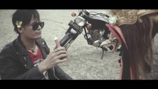 LOLOT BAND   BEDA TIPIS OFFICIAL VIDEO CLIP ALBUM MANUSA RAKSASA