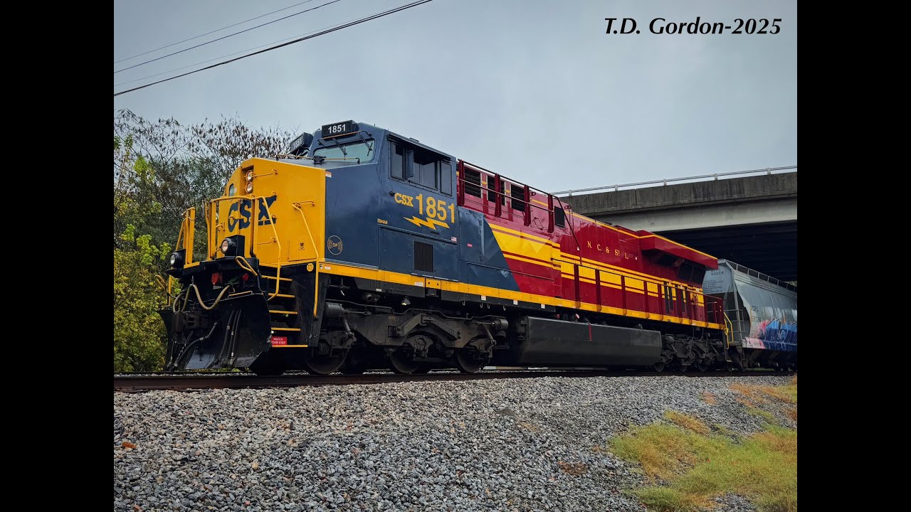Fall Foliage Mullets: Heritage Units on the Western & Atlantic Railroad