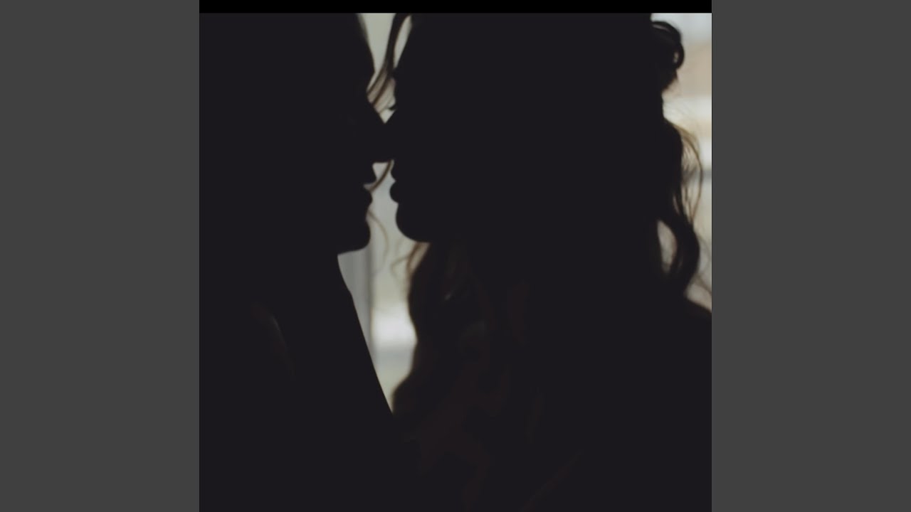 Guarda Close su YouTube Guarda Close su YouTube