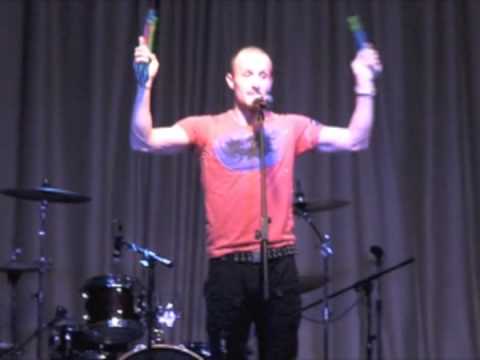 World's Funniest Juggling Act!!