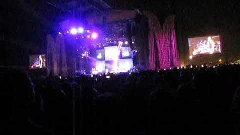 Madonna - Valencia - Give It To Me -