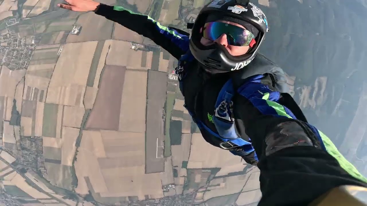 Ejtőernyőzés 🪂 Solo ugrás helikopterből. (MI-8 )