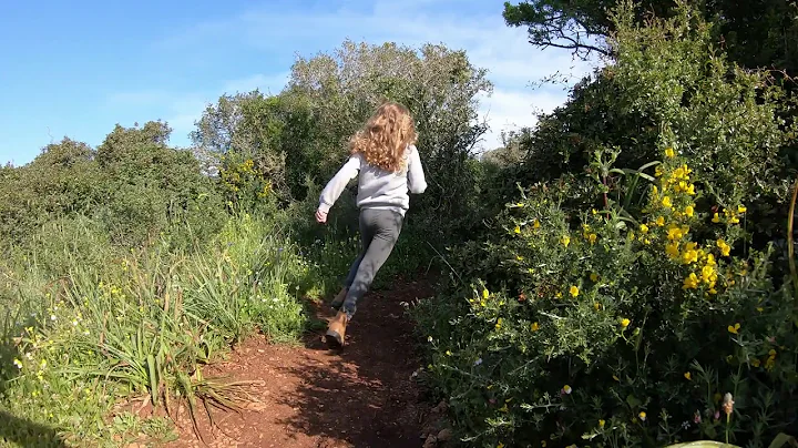 Adi Fogel running in Ramat Handiv