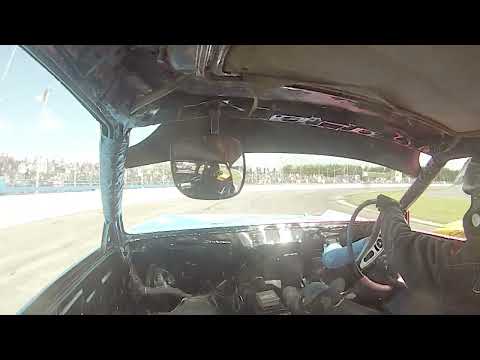 173 legends race tippwreck 26
