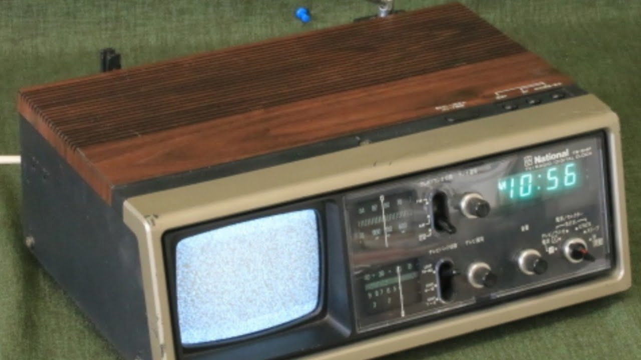 vintage Panasonic TR-514F Television & radio / Digital clock - YouTube