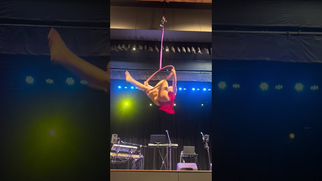 27. školní ples 14. 2. 2026 – půlnoční překvapení