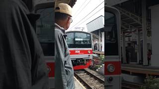 Commuter Line JR 205~128 tujuan Jakarta Kota tiba di St.Bojong Gede #commuterline #keretaapi #shorts