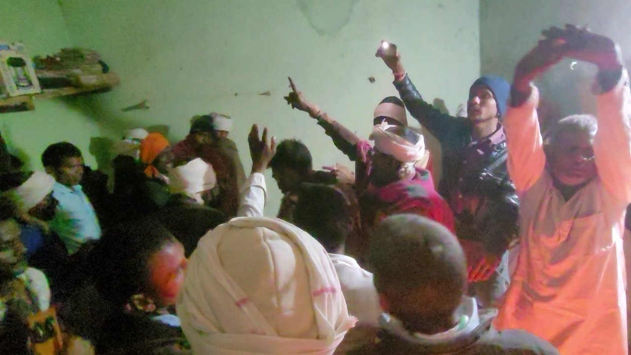 आदिवासी समाज खाकल सिरा बावसी को पुजते हुऐ #adivasibhajan #govindguru #banswara #dungarpur