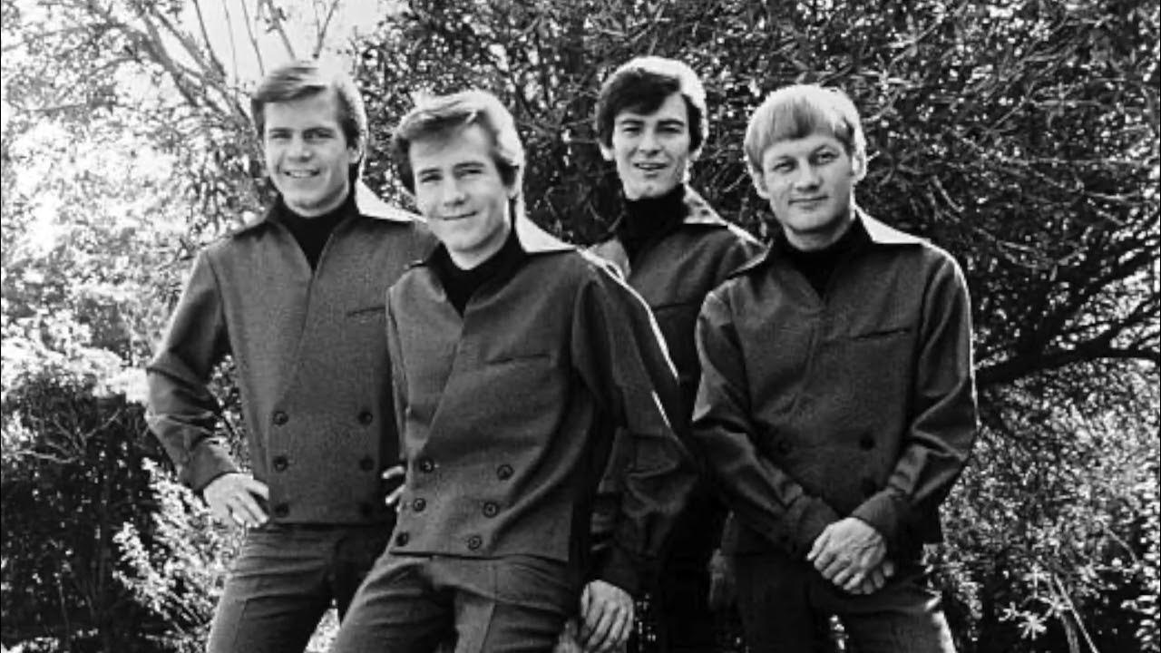 Nos. Fuller house персонажи. Fuller 4 1. Fuller house max captured. Группа the bobby fuller four.