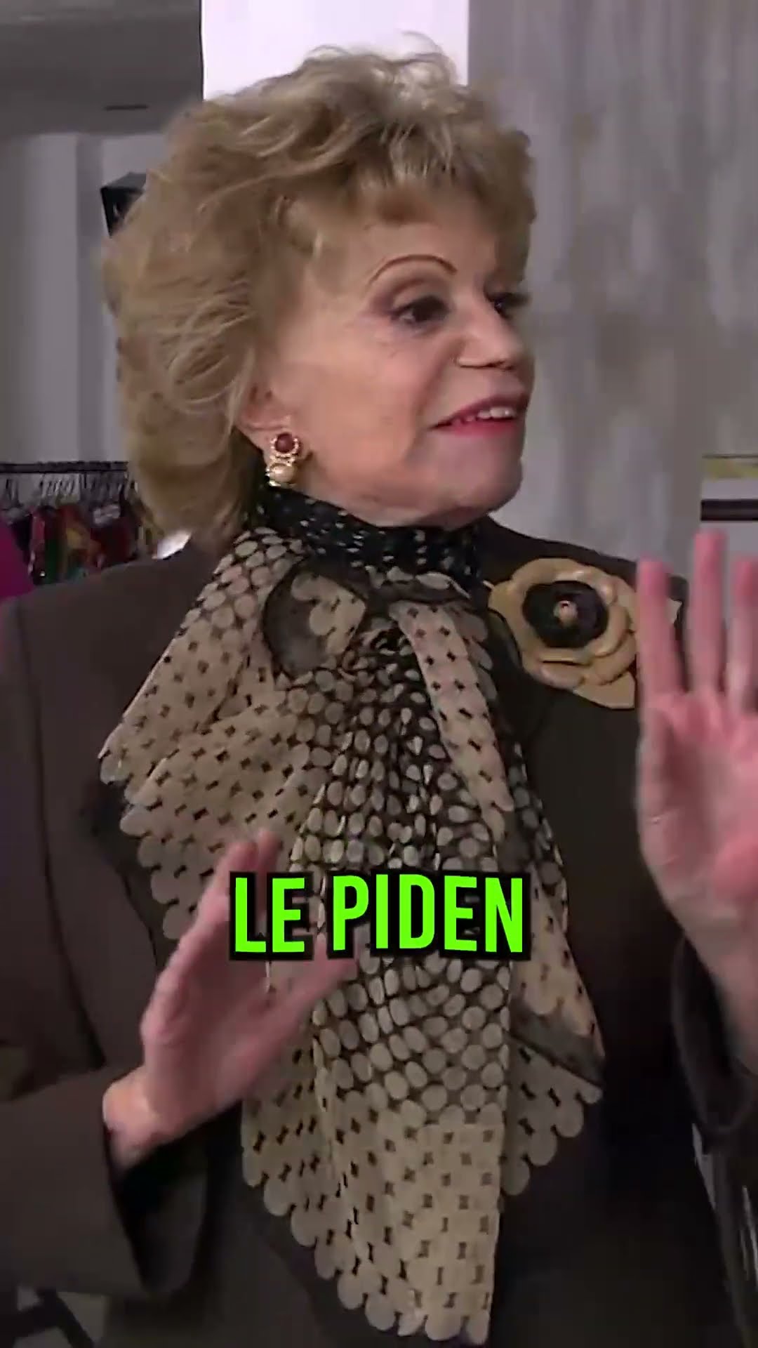 ??‍♂️ La ropa de Nacha Pérez no le piden nada a los diseños de Milton Fajer #LaRosadeGuadalupe