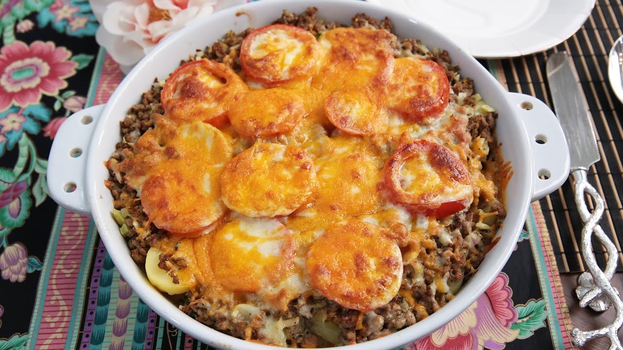 بطاطس باللحم والجبن 