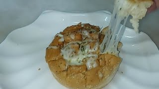 Unique style Pull-apart Garlic Bun | Delhi Street Food | Food Wackadoos | Pizza Bun