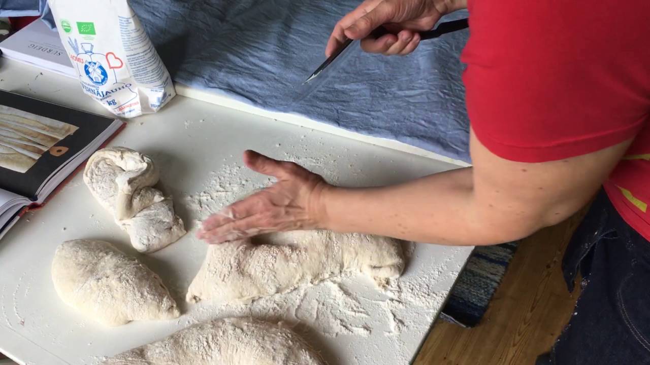 La baguette, Day 2, 2, shaping the baguettes YouTube