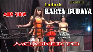 MODE SHOW ANEKA RAGAM BUSANA  KARYA BUDAYA