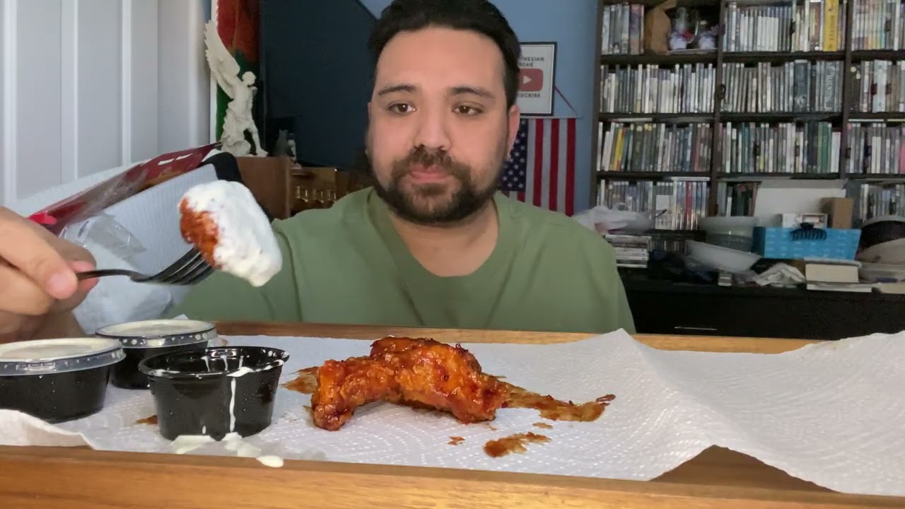 ASMR MUKBANG BBQ CHICKEN WINGS & RANCH SAUCE