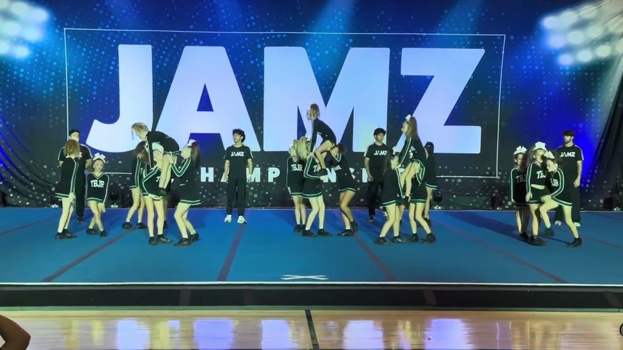 JAMZ Grand Champion and 1st place winners for Pee Wee 