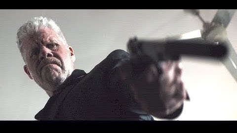 『ブレイド2』『ヘルボーイ』のロン・パールマンが年老いた殺し屋を哀愁たっぷりに演じる／映画『殺し屋』予告編