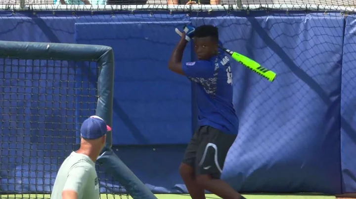 13 year old hits home run at SunTrust Park