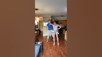 Thumbnail of Dançando LAMBADA 💃🏻🕺🏻#shorts