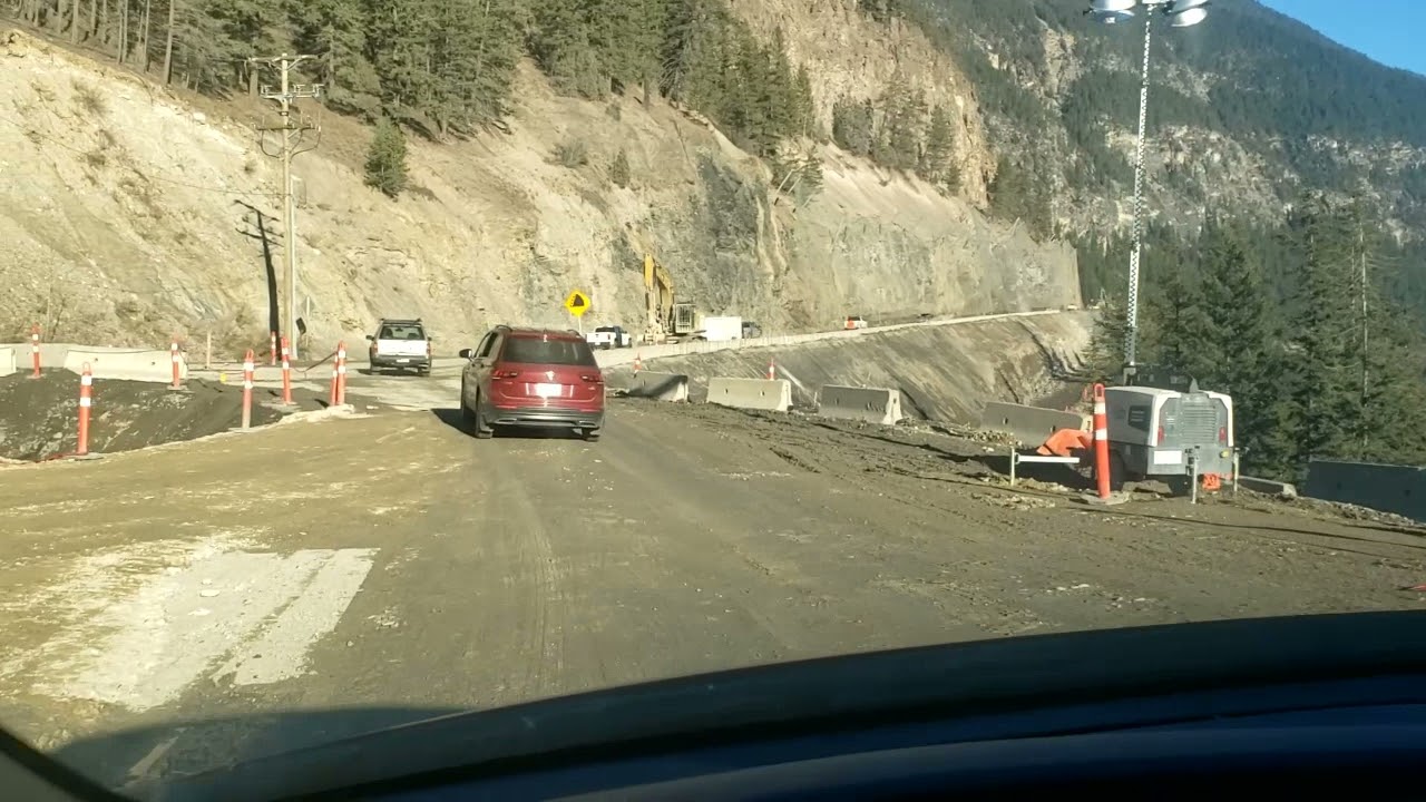 Driving through the Kicking Horse Canyon construction zone on Oct 31, 2021