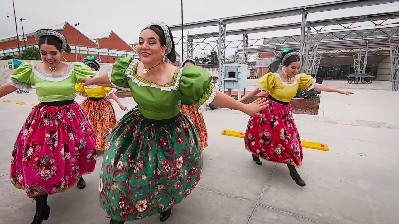 Pájaros Azules Compañía Estatal de Danza de Aguascalientes
