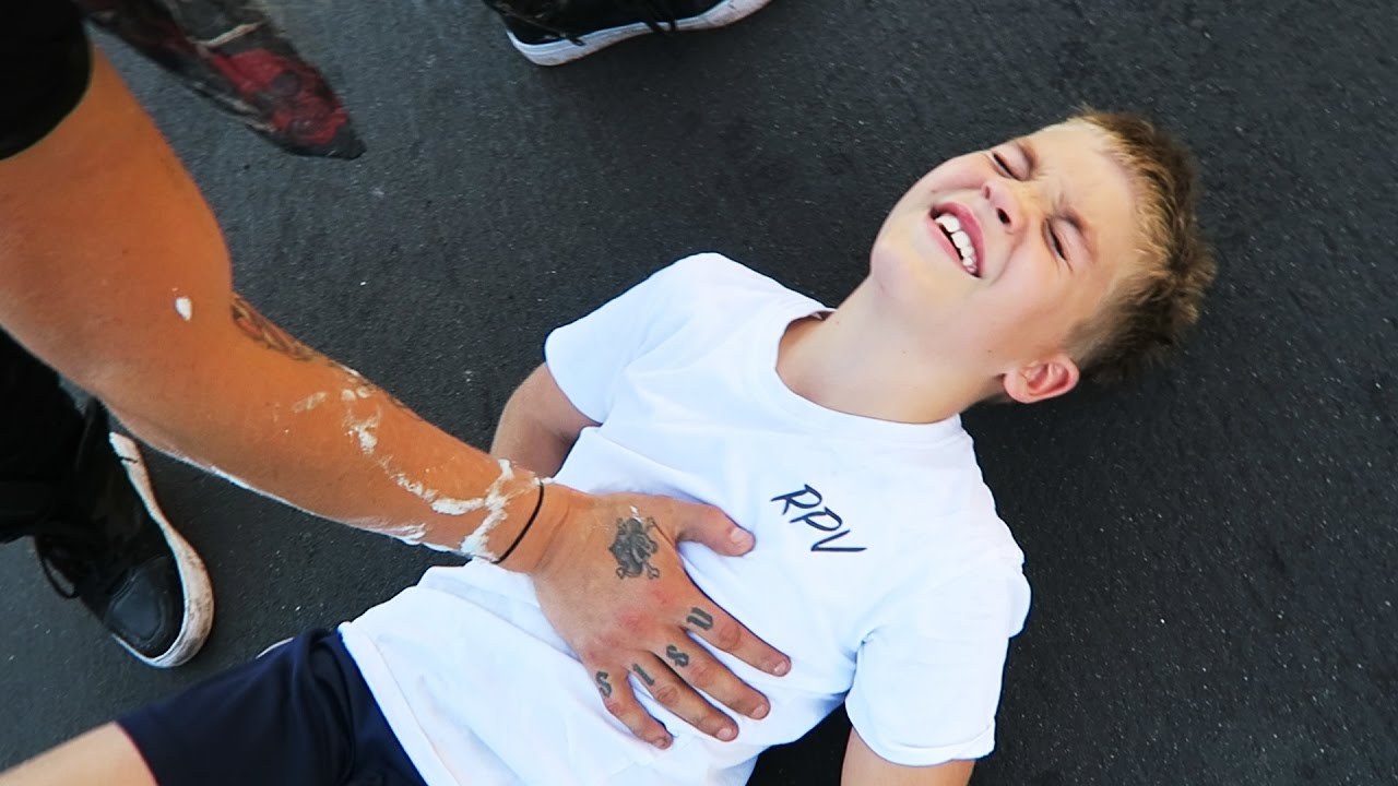 Halo Board Obstacle Course Challenge w/ Rocco Piazza!