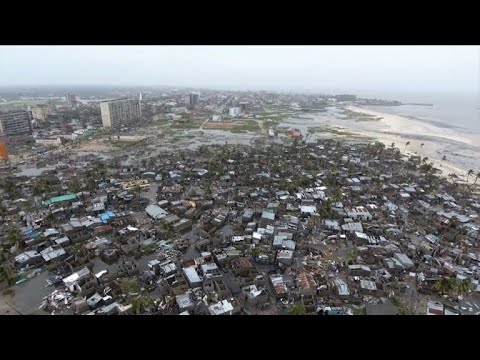 Cyclone Idai pummels Zimbabwe and Mozambique