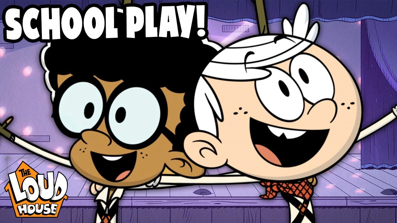 Lincoln Gets The Lead In The Play! 'Flying Solo' | The Loud House