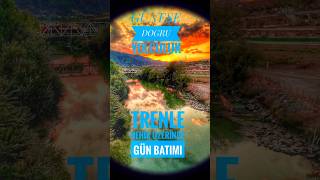 Suyun Üzerinde Kızıllık, Raylarda Tren Gün Batımı Manzarası