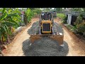 Great Technical​ Building New Road Gravel Extreme Bulldozer Pushing Workers Expertise Operators