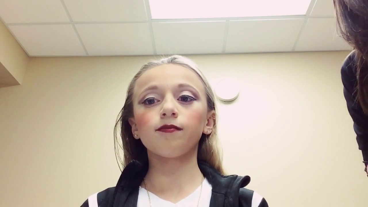 Left Side Parted Low Bun Youtube