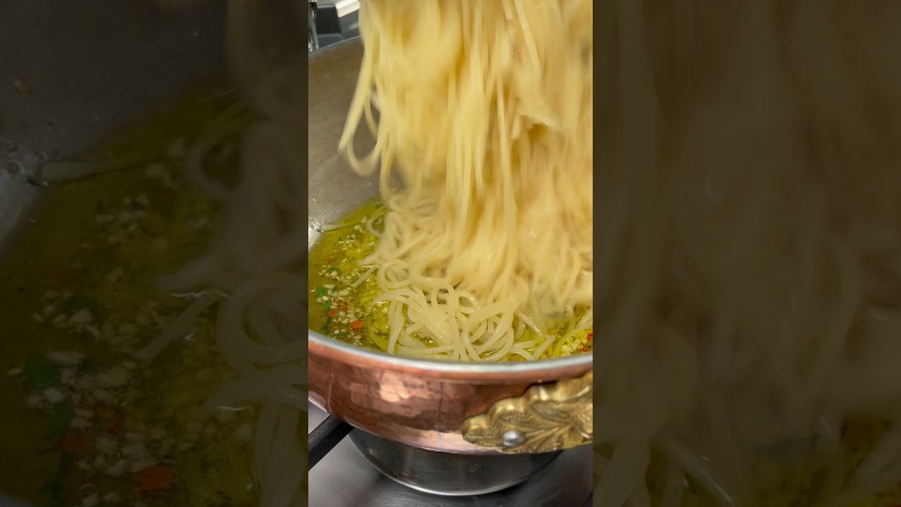 Spaghetti Aglio, Olio & Peperoncino YouTube
